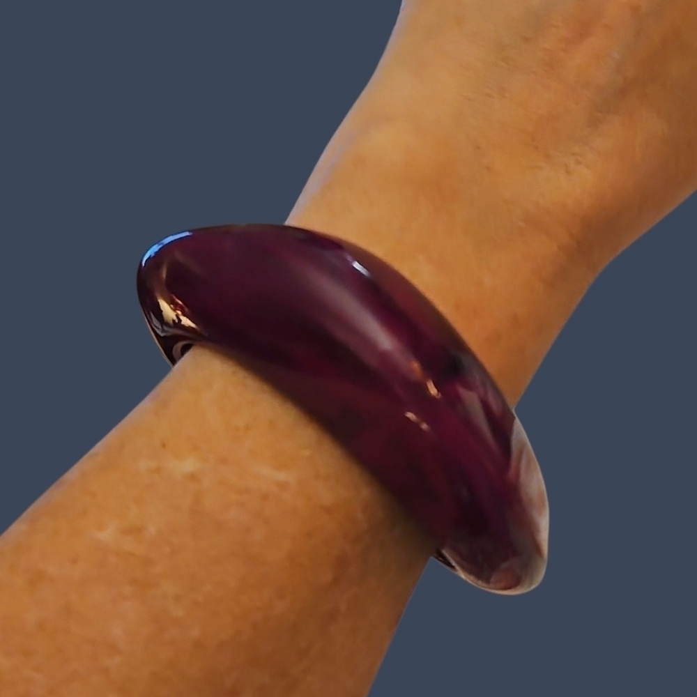 Vintage 1980s Marbled Purple Mod Baddie Bangle Bracelet